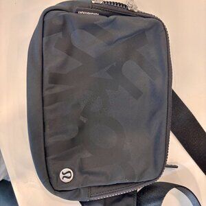Lululemon Everywhere Belt Bag Large 2L